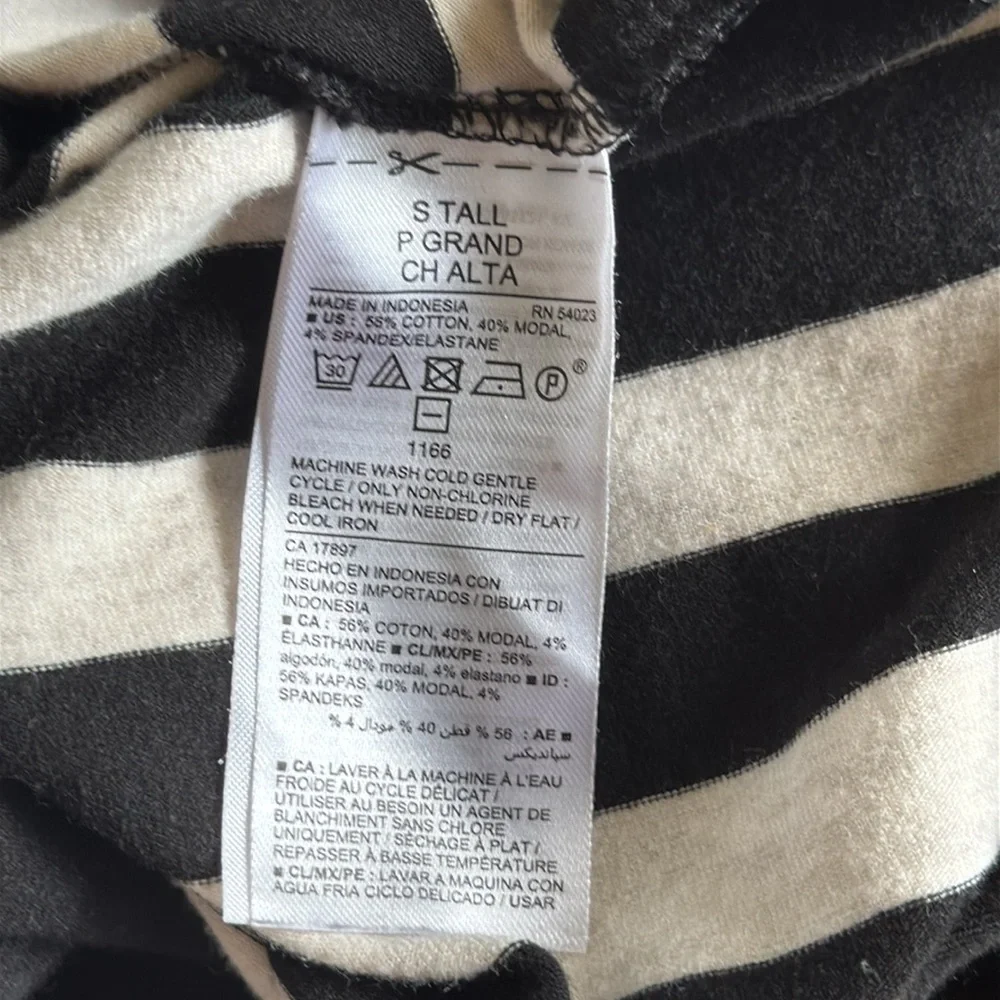 Black and White Striped Midi Dress - Picture 7 of 7